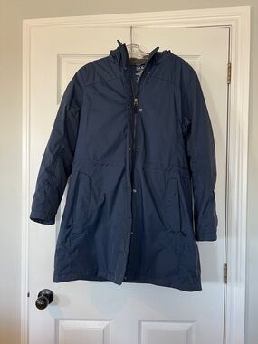 L.L. Bean Navy Blue Women's Puffer Coat with Hood